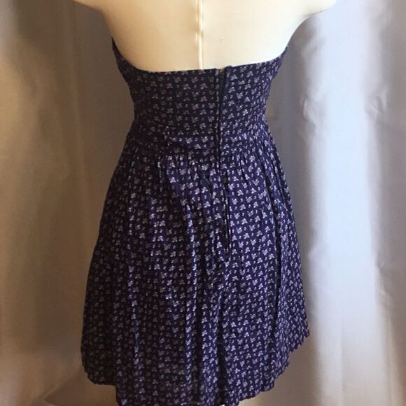 Strapless mini in navy with purple flowers in size 7 - Picture 9 of 10